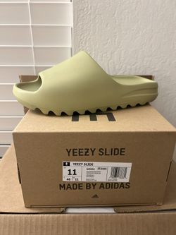 NEW adidas YEEZY Slide Size US11 RESIN