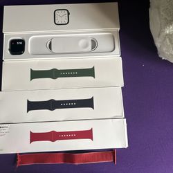 Apple Watch Series 7 Bundle 