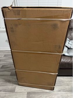 Folding Treadmill with handle.