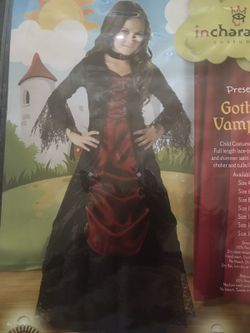 Gothic Vampira Costume