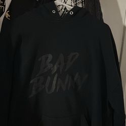 Bad Bunny Sweater. Size Xl