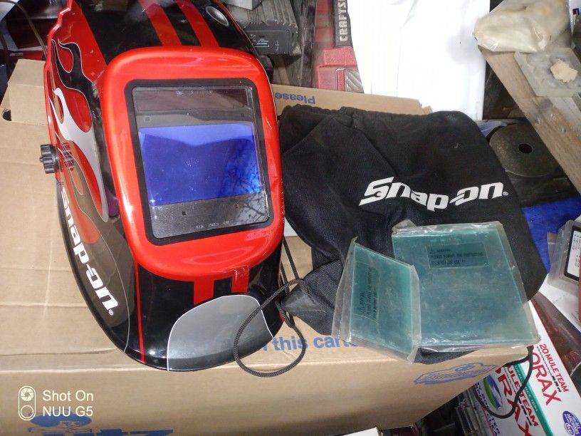 snap on welding helmet