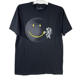 Hot Topic Threadless “Make a Smile Moon” unisex t-shirt Size Medium