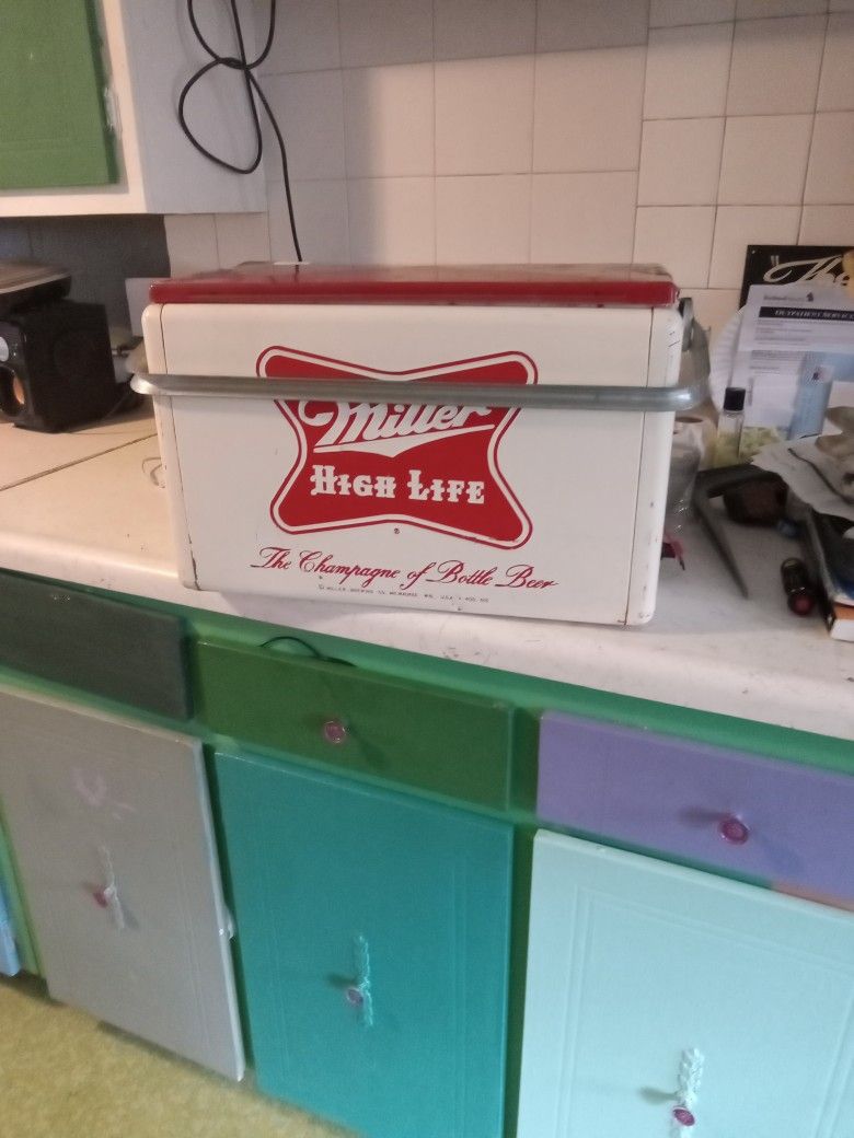 Vintage Beer Cooler