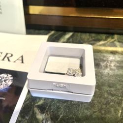 diamond stud earings 