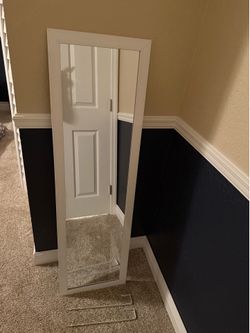 Over the Dorm Door Mirror-White