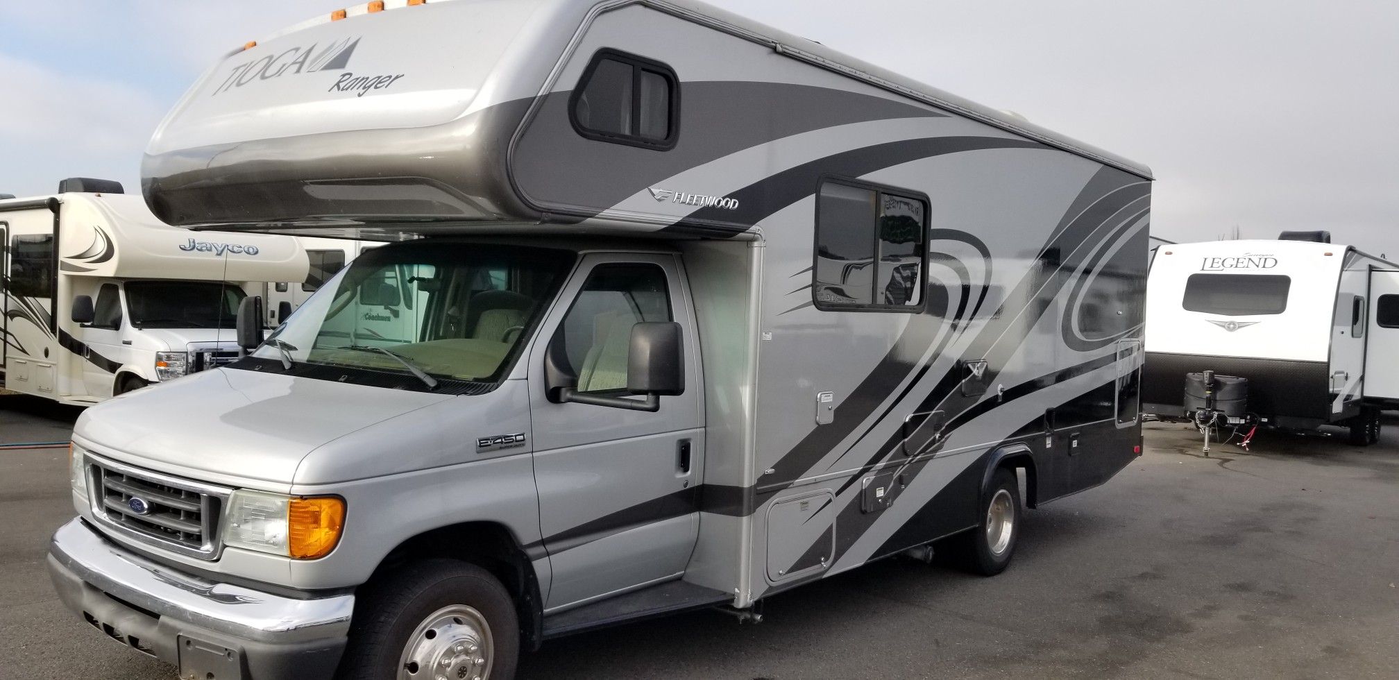 2008 Fleetwood Tioga 26ft Class C Motorhome