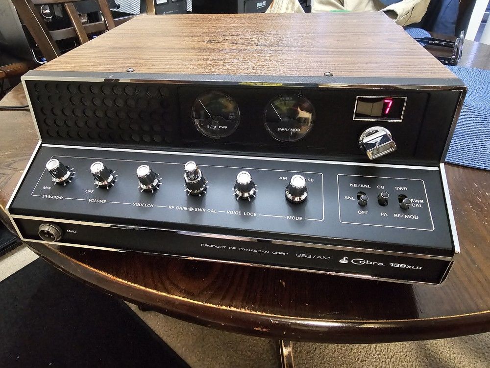 Cobra 139 XLR Cobra 139XLR 40 Channel CB Radio