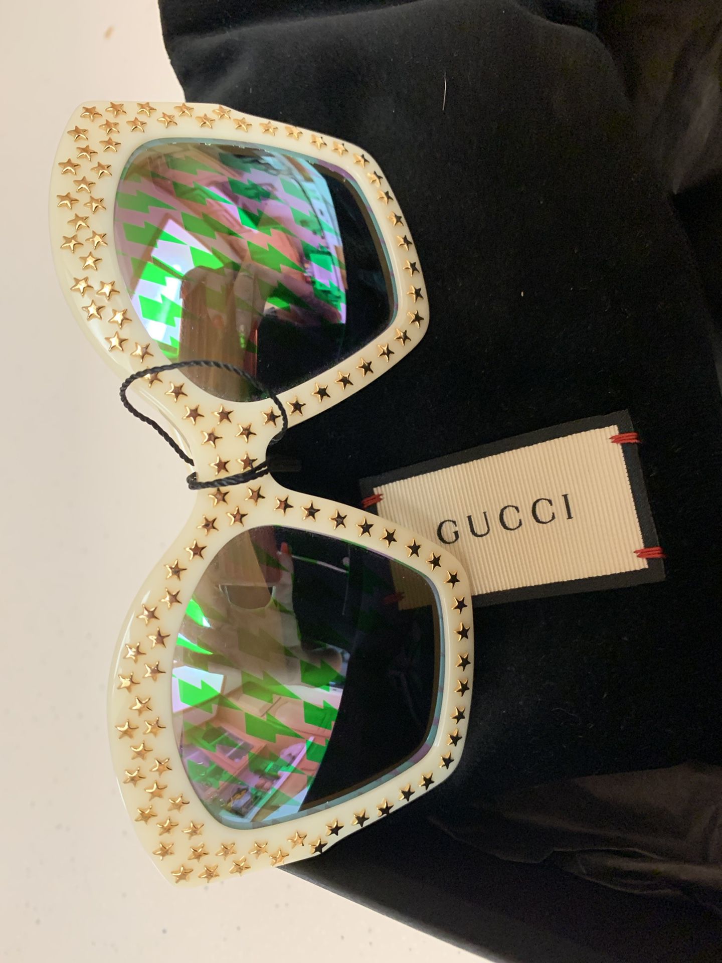 Authentic Gucci Sunglasses with receipt and tags