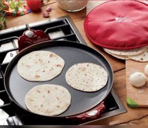 Comal de 13” Princess house