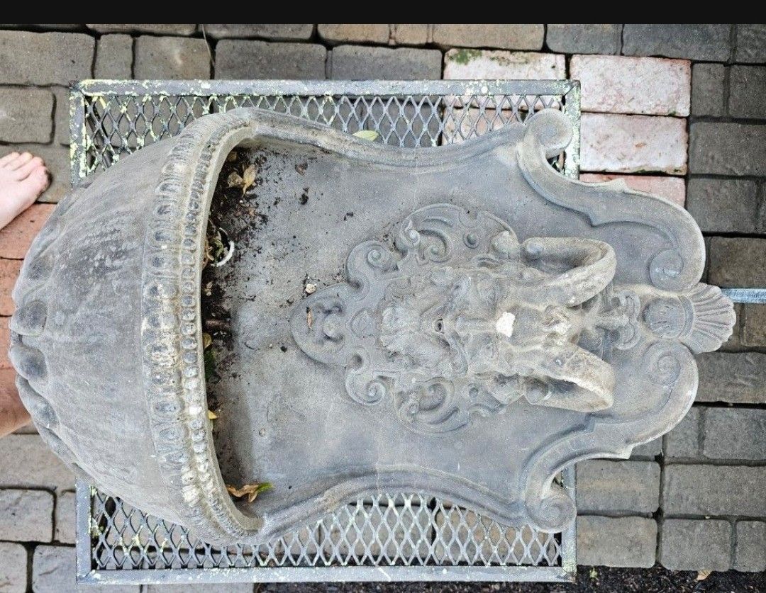 Concrete Wall Fountain