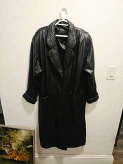 80s Jacqueline Ferrar Long Leather Jacket with Shoulder Pads Size XL