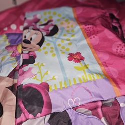 Reversible Crib Comforter With Pillowcase 