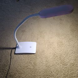 Flexible Head Desk Lamp With 3 Brightness Settings 
