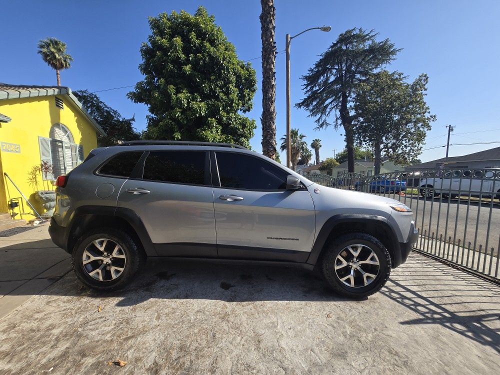 2016 Jeep Cherokee