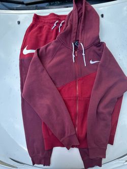 Nike tech