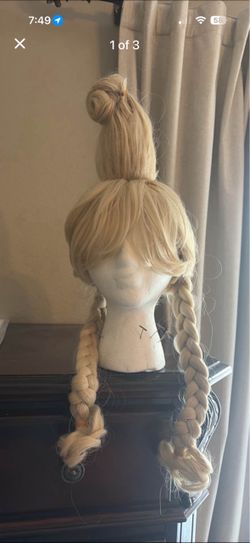Cindy Lu Whoo wig