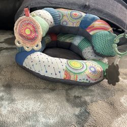 Infantino Tummy time Chair Worm