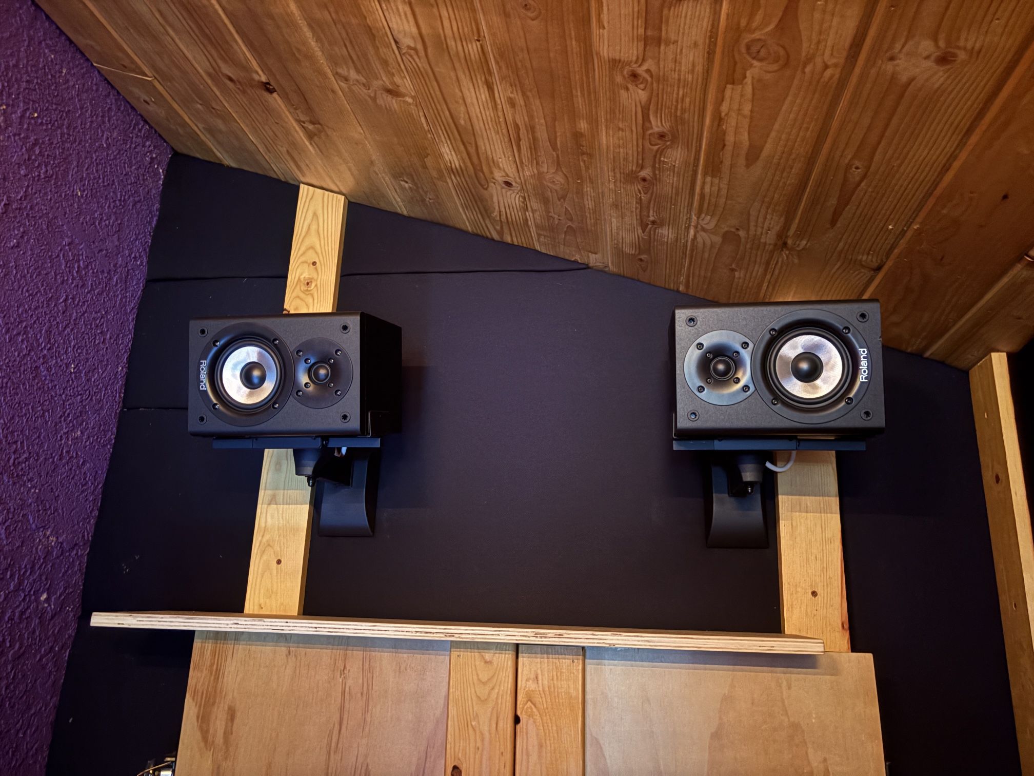 ROLAND CM-220 CUBE Monitoring System 2.1 Instrument Speakers And Sub Woofer Electronic V Drums Keyboard