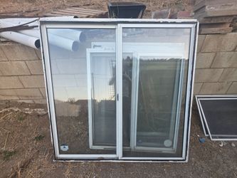 Used Double Pane Windows – Various Sizes