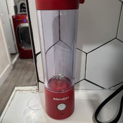 Red Blendjet Model 2 