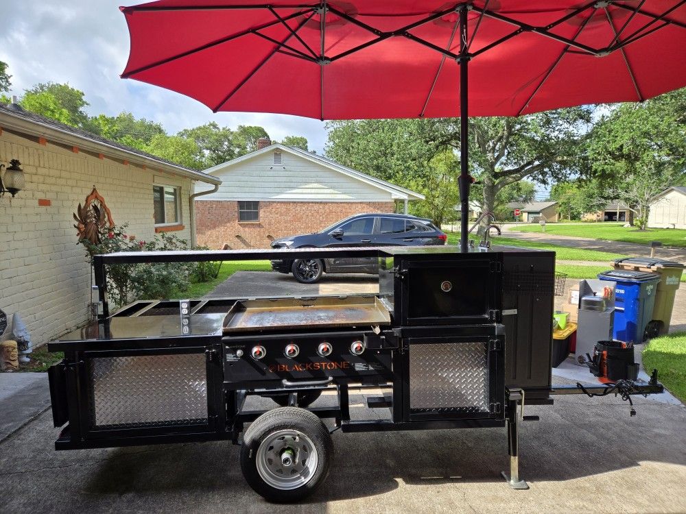 New 8' x 4' Custom Buffet Style Trailer