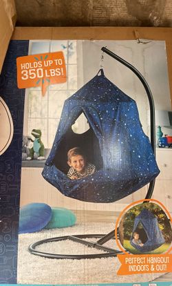 Kid’s Cozy Hanging Pod