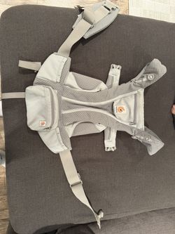 Ergobaby- Omni Breeze Baby Carrier