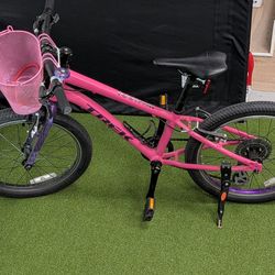 Trek wahoo pink kids bike
