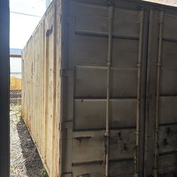 20 foot containers, little rust good condition