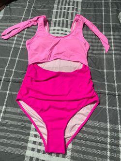 Traje de baño DACI $10 Nuevo Talla Small