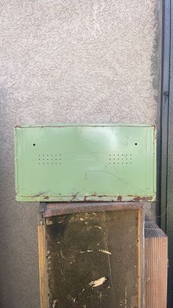 Lincoln Beauty Wave Bread box