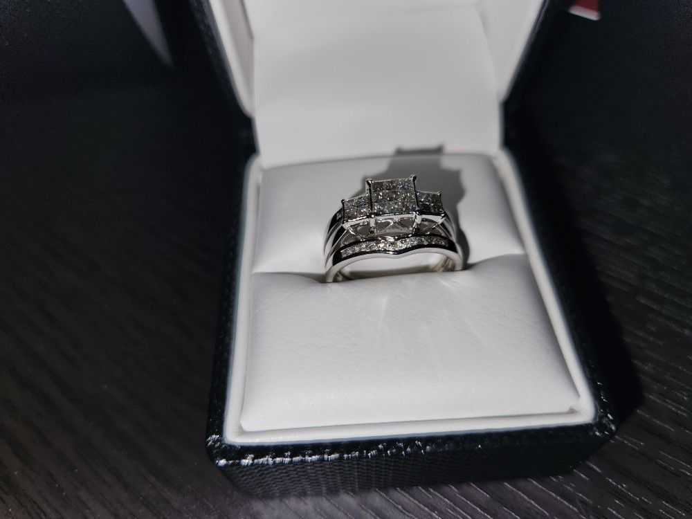 Wedding/Engagement Ring 8.5 