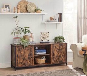 TV Cabinet with Farmhouse Barn Doors, TV Stand for 65 Inch TV, TV Console Table with Adjustable Shelves, Industrial, Rustic Brown and Black ULTV307B01