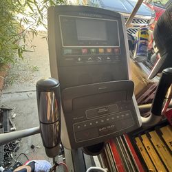 Free motion elliptical