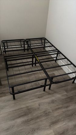 Full sized bedframe