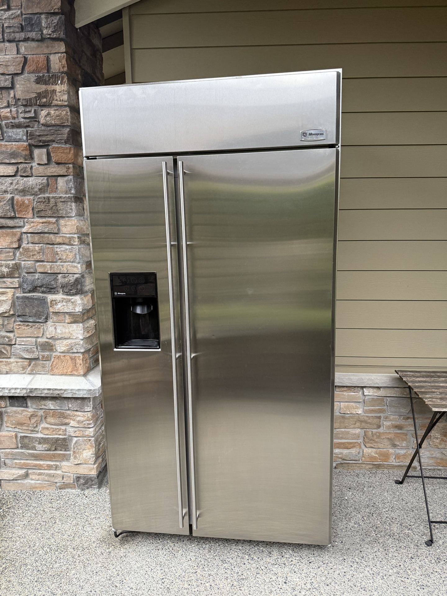 Monogram Refrigerator