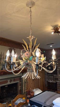 Vintage Italian 8 light tole hand painted chandelier