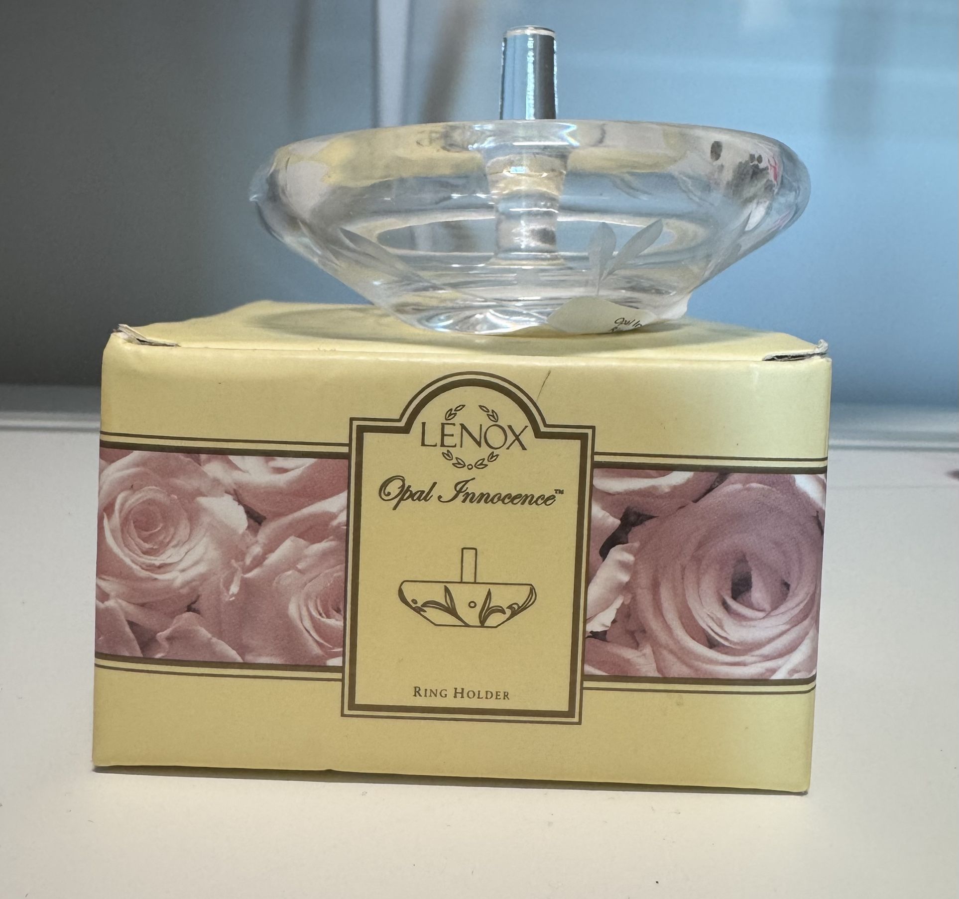 Lenox Ring Holder