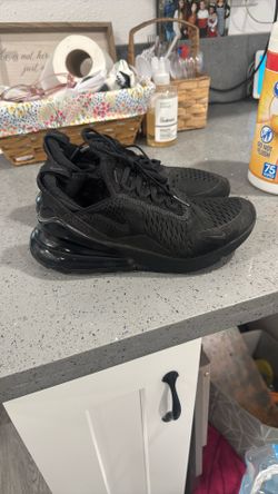 All Black Women’s Nike Air max 270