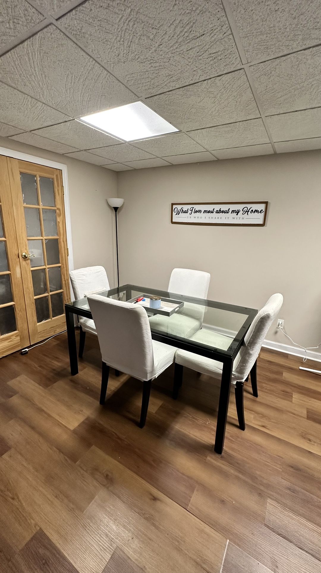 Dining Room Table And 4 Chairs