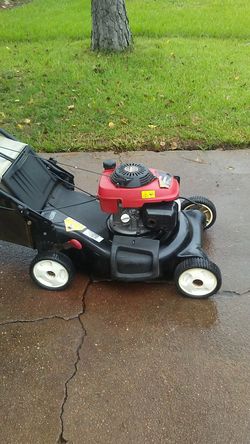 Craftsman Honda 160cc self propelled Lawn Mower for Sale in
