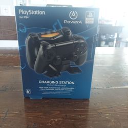 Playstatio Chargin Station