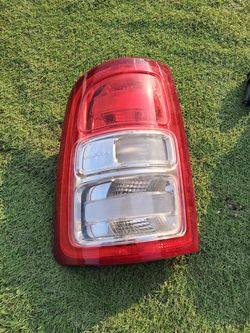 Used OEM Left and right Driver Tail Light Fit For 2019-2022 Dodge Ram 1500