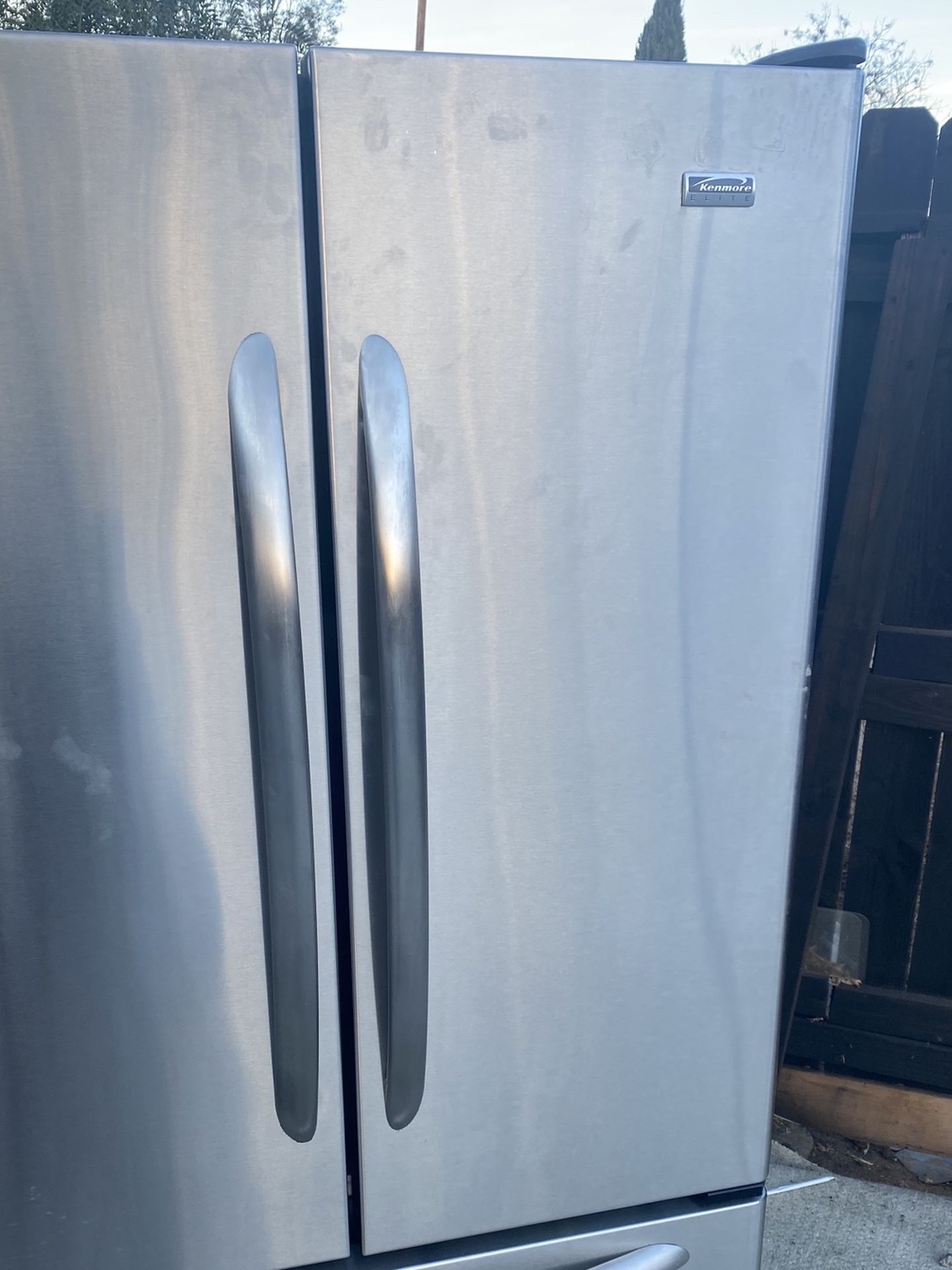 Kenmore Elite Refrigerator French Doors bottom freezer