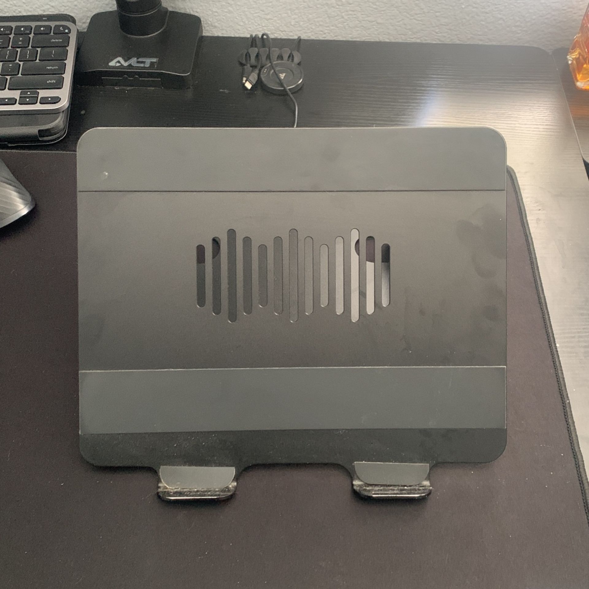 Laptop Mount