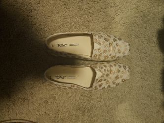 Tom's Size 7 Espadrilles Shoes