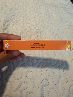 Marc Jacob’s Daisy Ever So Fresh perfume