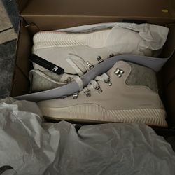 SOREL Waterproof Boots Brand New 9.5