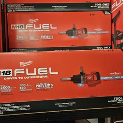 Milwaukee
M18 FUEL 18V Lithium-Ion Brushless Cordless 1 in. Impact Wrench Extended Reach D-Handle (Tool-Only)